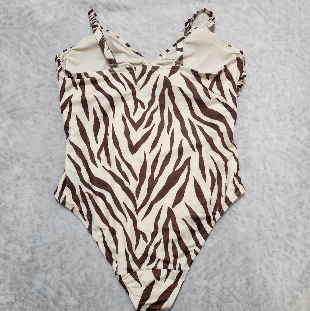 Cacique Lightly Lined No-Wire  One Piece Zebra Print Swimsuit Sz 18 - Picture 9 of 16